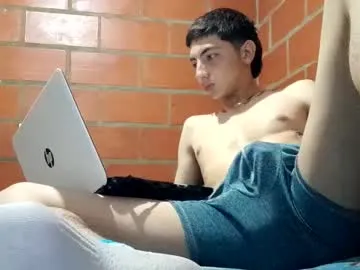 mmelicious – webcam model profile photo Image 11