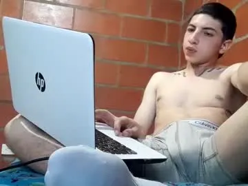 mmelicious – webcam model profile photo Image 2