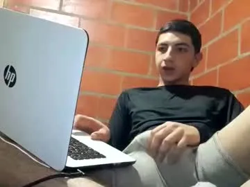 mmelicious – webcam model profile photo Image 3