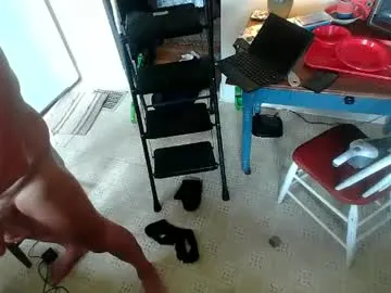 mon1_day – webcam model profile photo Image 18