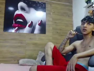 kustom77 – webcam model profile photo Image 3