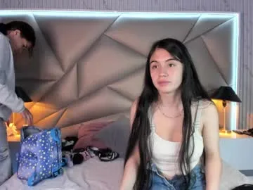 elannand – webcam model profile photo Image 2