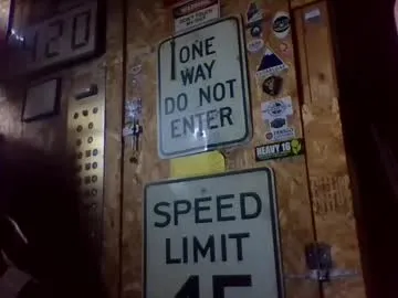 andresgiraldo1 – webcam model profile photo Image 8