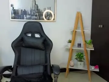 Daddyslut2_0 – webcam model profile photo Image 7