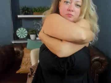 selenemore – webcam model profile photo Image 11