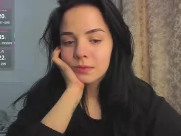 HopeHeaven – webcam model profile photo Image 4