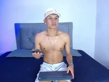 octavarium211 – webcam model profile photo Image 2