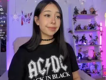 luckrose – webcam model profile photo Image 3