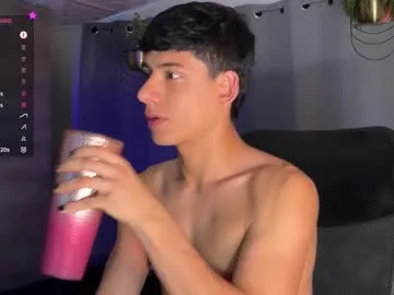 yournewfavourite – webcam model profile photo Image 4