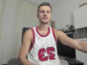 aplant_ – webcam model profile photo Image 15