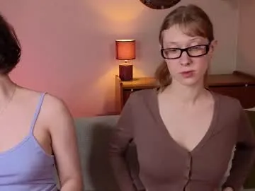 HopeHeaven – webcam model profile photo Image 14