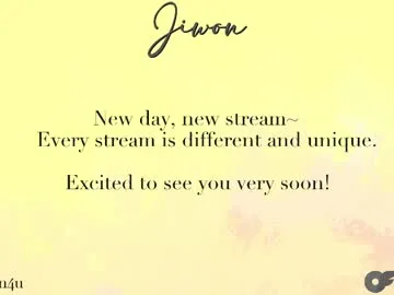 miyabe – webcam model profile photo Image 10