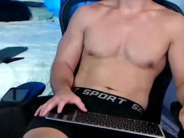 Keep_us_wild – webcam model profile photo Image 13