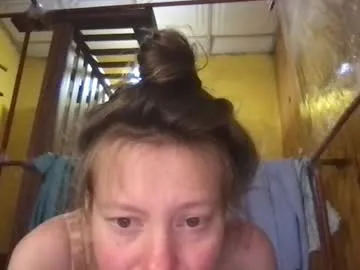 lucretiaburnaugh – webcam model profile photo Image 16