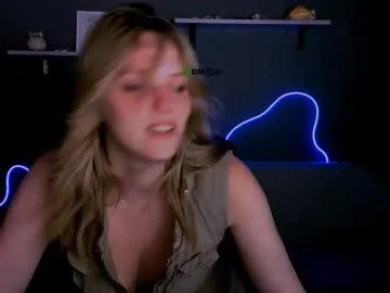 miluv19 – webcam model profile photo Image 3