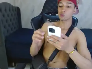 danielkraig_for_u – webcam model profile photo Image 11