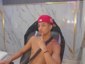 danielkraig_for_u – webcam model profile photo Image 15