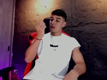 LollyMille – webcam model profile photo Image 9