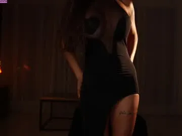 hina_porn – webcam model profile photo Image 19