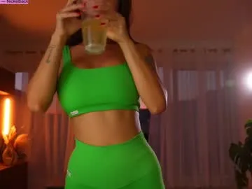 hina_porn – webcam model profile photo Image 3