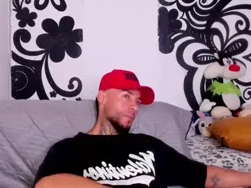 little_effy18_ – webcam model profile photo Image 13