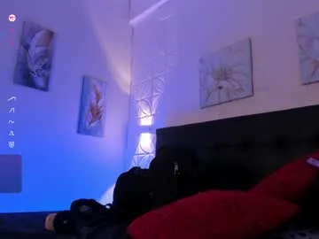 octavarium211 – webcam model profile photo Image 8