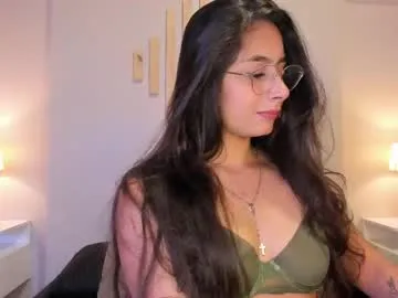 julia_martinezz_ Image 2