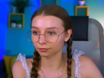 luckrose – webcam model profile photo Image 12