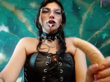 Youlalia – webcam model profile photo Image 14