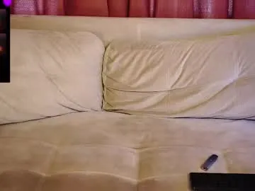 IORio2 – webcam model profile photo Image 16