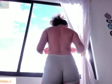 IORio2 – webcam model profile photo Image 13