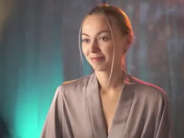 shantalcerezo – webcam model profile photo Image 2