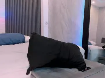 yournewfavourite – webcam model profile photo Image 9