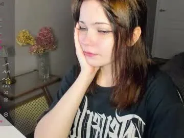 -teenytiny- – webcam model profile photo Image 17