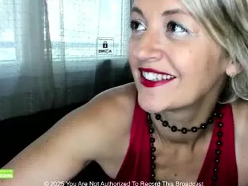 luckrose – webcam model profile photo Image 14