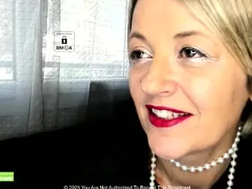 luckrose – webcam model profile photo Image 19