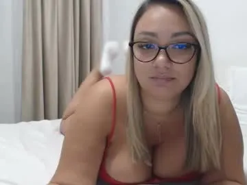 StarKristy – webcam model profile photo Image 7