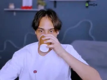 juanfe_style – webcam model profile photo Image 5