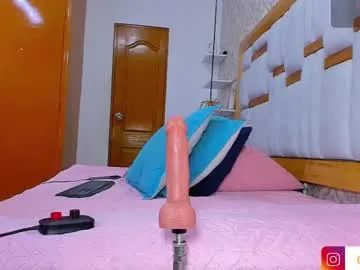 sophieerain – webcam model profile photo Image 16