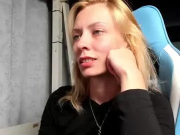 cumband – webcam model profile photo Image 9