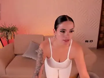 EvieEvans – webcam model profile photo Image 9