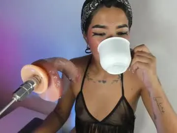 LessySmith – webcam model profile photo Image 17