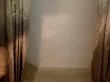 Maya-onelya – webcam model profile photo Image 8