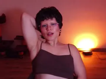 xunybany – webcam model profile photo Image 15