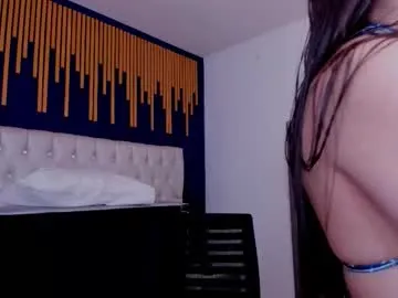 Linnea – webcam model profile photo Image 7