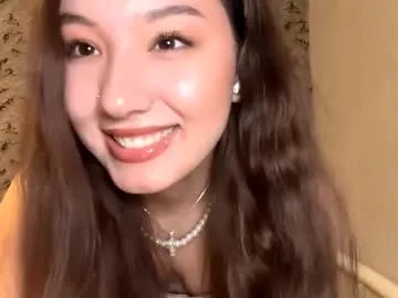 toffisoffi – webcam model profile photo Image 2