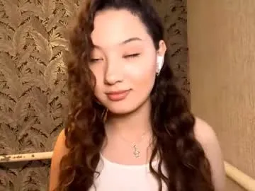 toffisoffi – webcam model profile photo Image 7