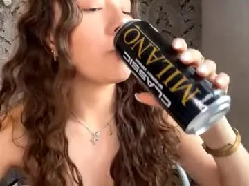 toffisoffi – webcam model profile photo Image 9