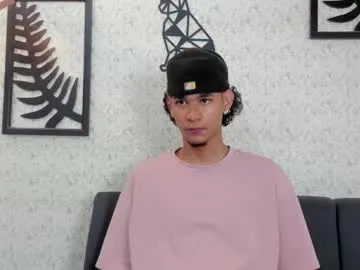 Pinkie_Princes – webcam model profile photo Image 9