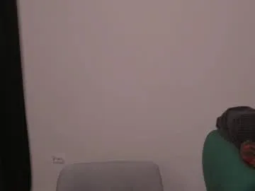 skyisland777 – webcam model profile photo Image 3